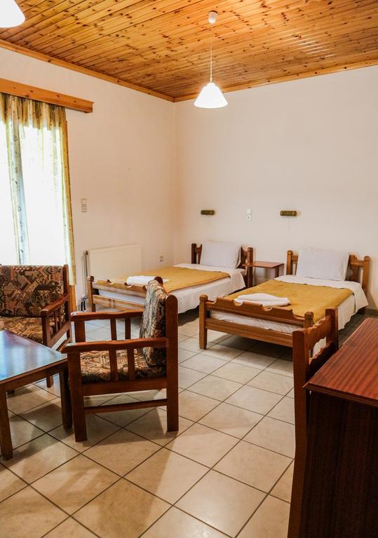 Hotel Elatofilito Athamanio Buitenkant foto